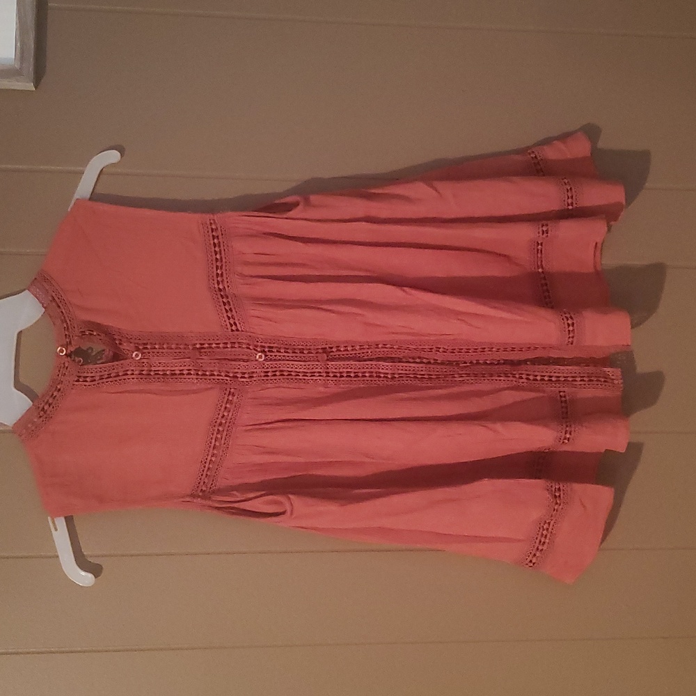 Top - Picture 4 of 4